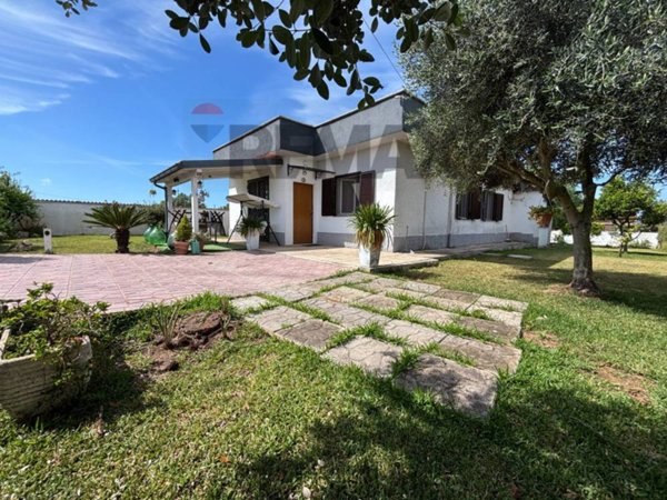 casa indipendente in vendita ad Anzio