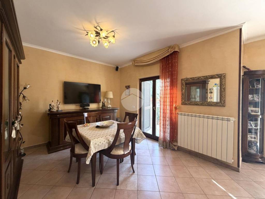 casa indipendente in vendita ad Anzio in zona Mare