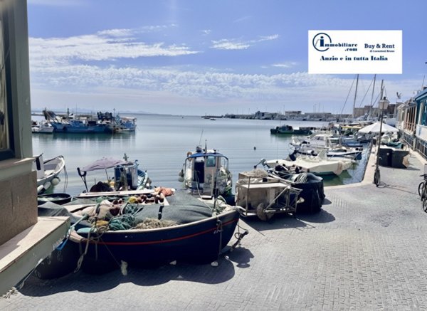 appartamento in vendita ad Anzio in zona Mare