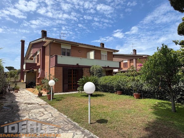 casa indipendente in vendita ad Anzio