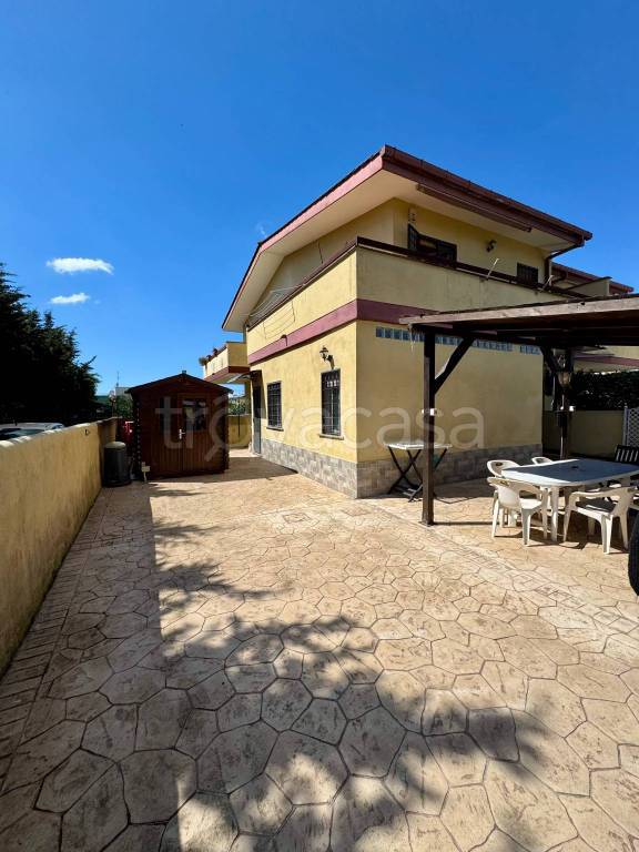 casa indipendente in vendita ad Anzio in zona Villa Claudia