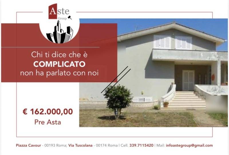 casa indipendente in vendita ad Anzio in zona Lido dei Pini