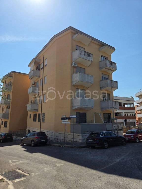 appartamento in vendita ad Anzio in zona Mare