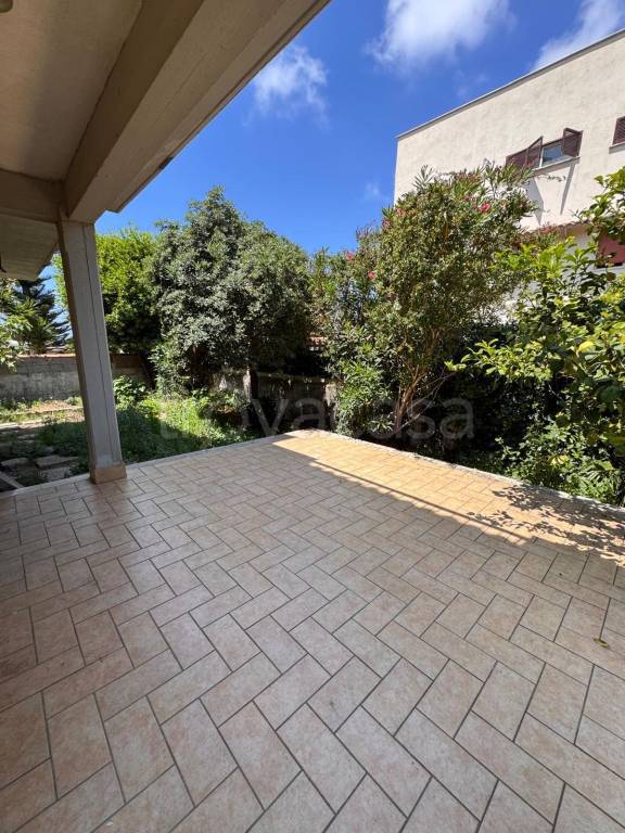 casa indipendente in vendita ad Anzio in zona Stazione