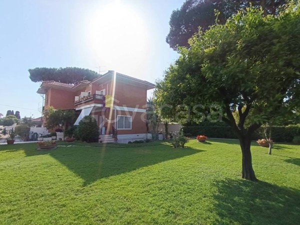 casa indipendente in vendita ad Anzio