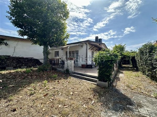 casa indipendente in vendita ad Anzio in zona Villa Claudia