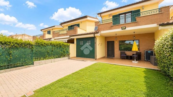casa indipendente in vendita ad Anzio