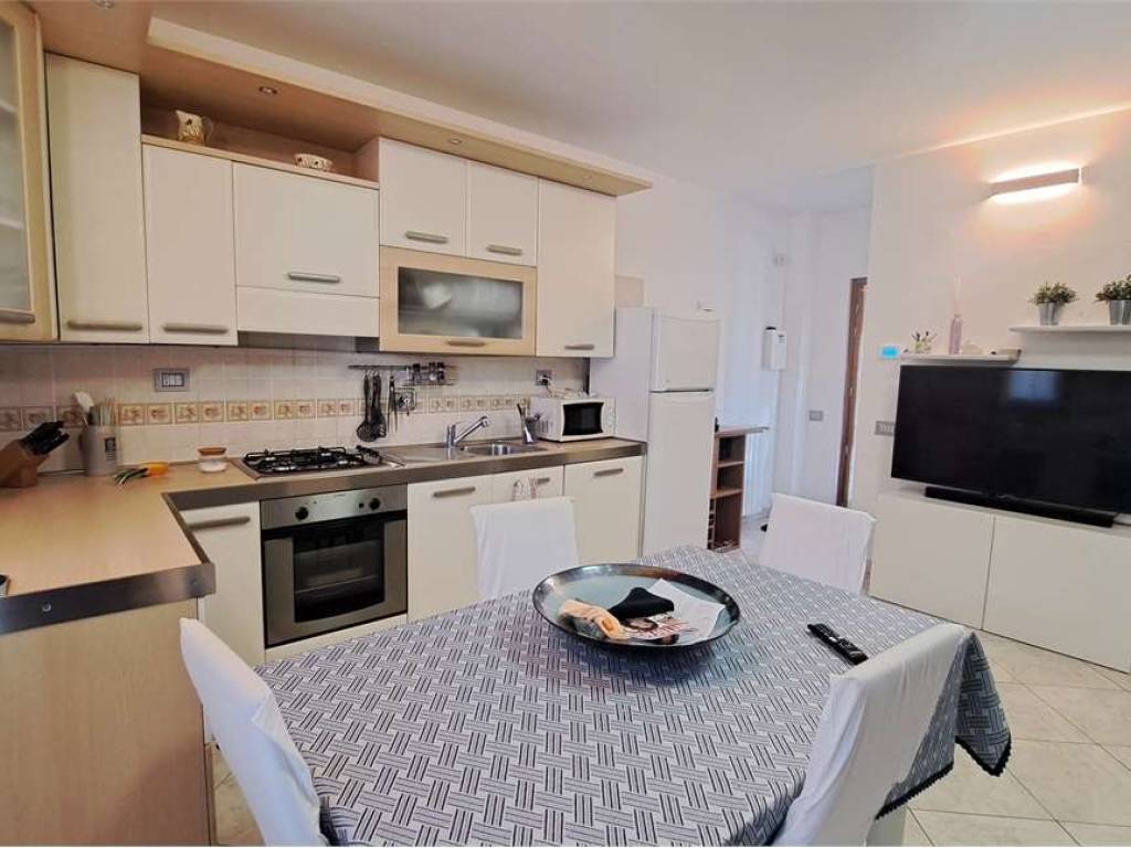 casa indipendente in vendita ad Anzio in zona Villa Claudia