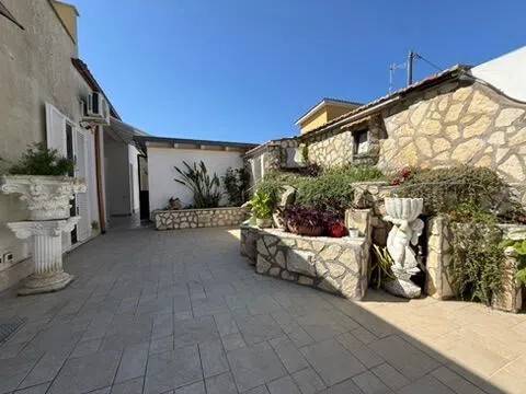 casa indipendente in vendita ad Anzio in zona Lido delle Sirene
