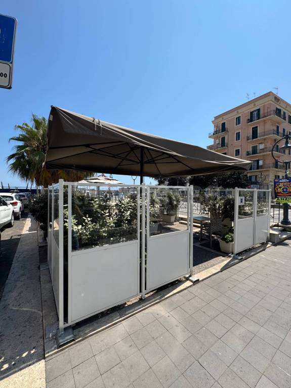negozio in vendita ad Anzio
