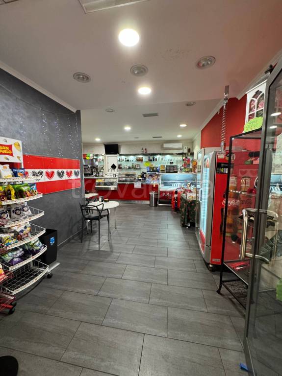 negozio in vendita ad Anzio