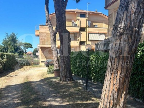appartamento in vendita ad Anzio in zona Mare
