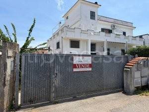 casa indipendente in vendita ad Anzio in zona Villa Claudia