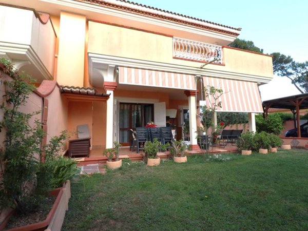 casa indipendente in vendita ad Anzio in zona Mare