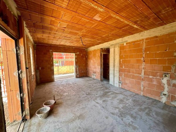 casa indipendente in vendita ad Anzio