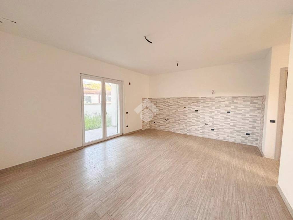 casa indipendente in vendita ad Anzio in zona Anzio Colonia