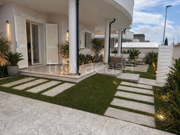 casa indipendente in vendita ad Anzio