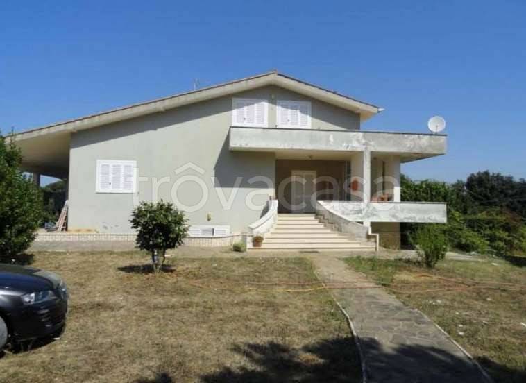 casa indipendente in vendita ad Anzio in zona Lido dei Pini