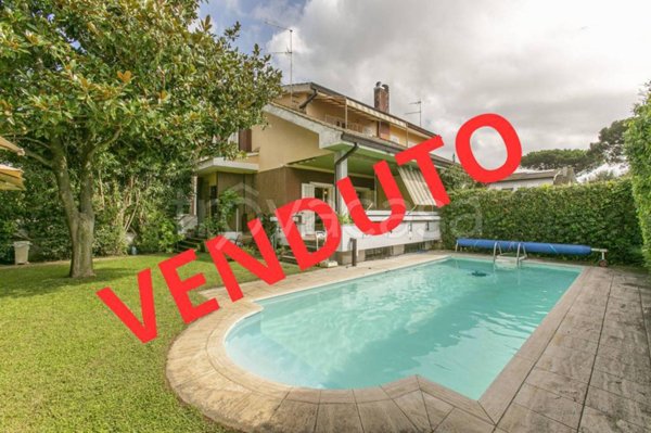 casa indipendente in vendita ad Anzio in zona Mare