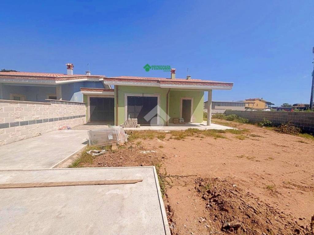 casa indipendente in vendita ad Anzio in zona Villa Claudia