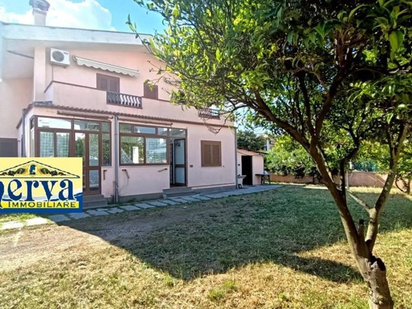 casa indipendente in vendita ad Anzio in zona Villa Claudia
