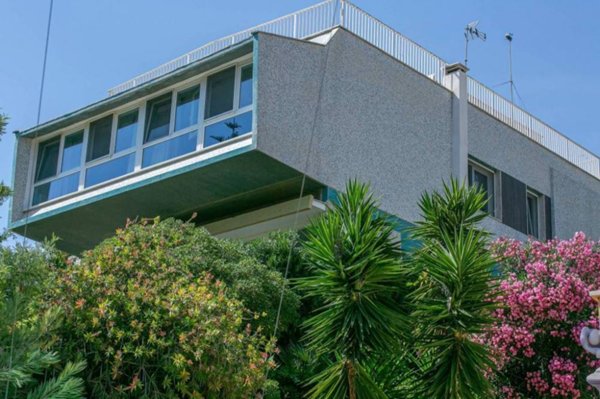 casa indipendente in vendita ad Anzio in zona Mare