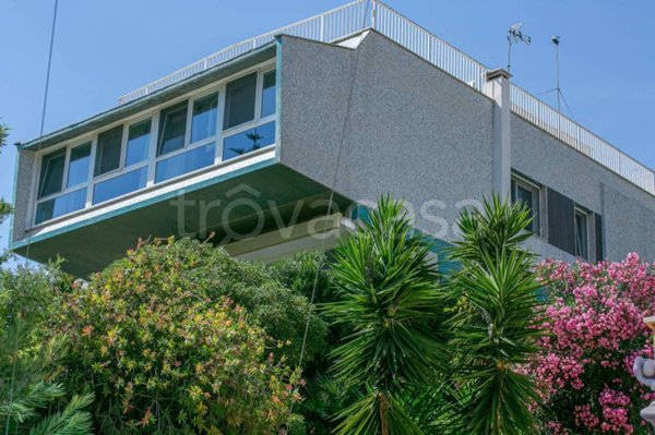 casa indipendente in vendita ad Anzio
