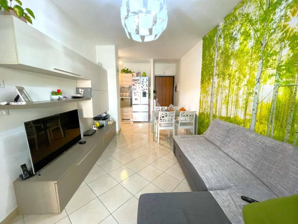 appartamento in vendita ad Anzio in zona Villa Claudia