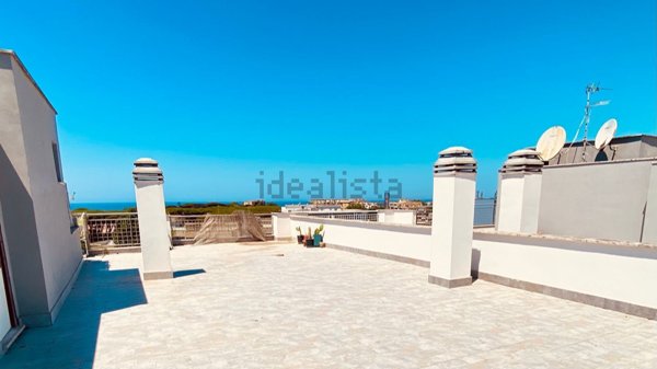mansarda in vendita ad Anzio in zona Mare