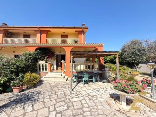 casa indipendente in vendita ad Anzio in zona Lido dei Pini