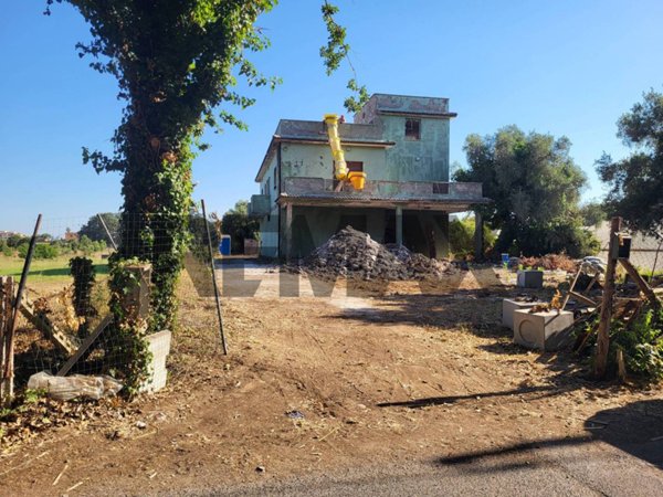 appartamento in vendita ad Anzio in zona Villa Claudia