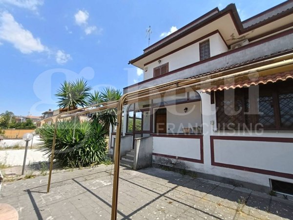 casa indipendente in vendita ad Anzio in zona Stazione