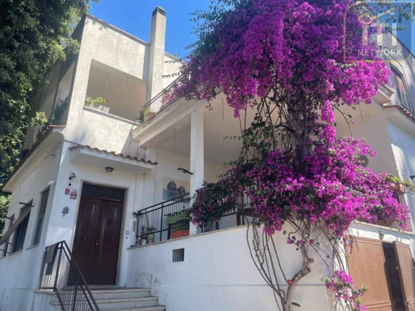 casa indipendente in vendita ad Anzio in zona Cincinnato