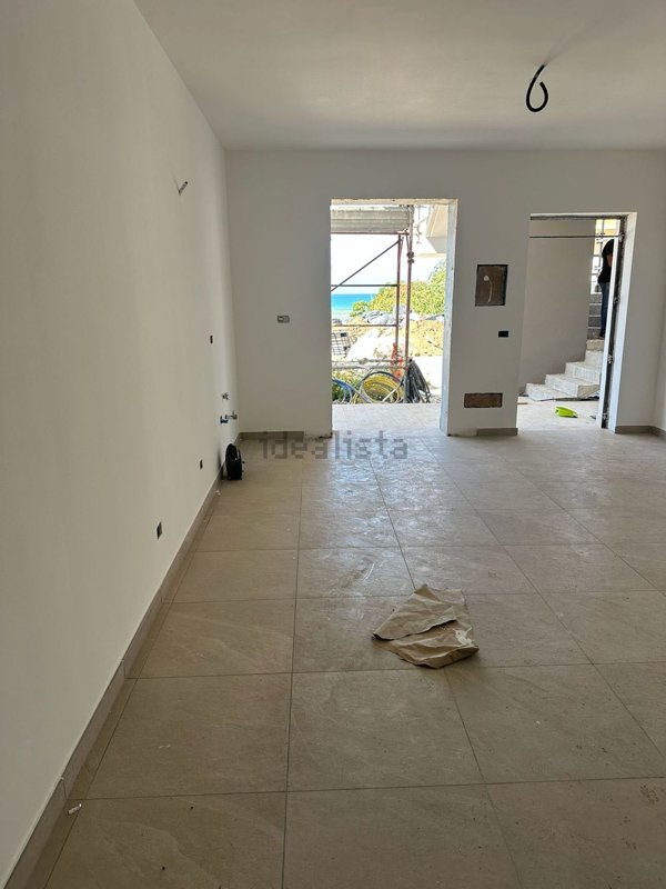 appartamento in vendita ad Anzio in zona Mare
