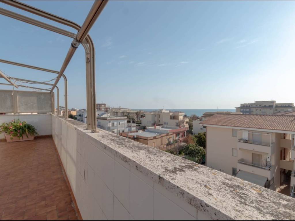 appartamento in vendita ad Anzio in zona Marechiaro