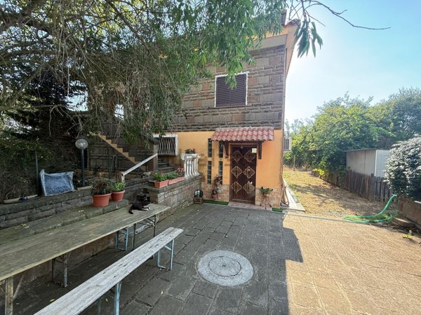 casa indipendente in vendita ad Anzio