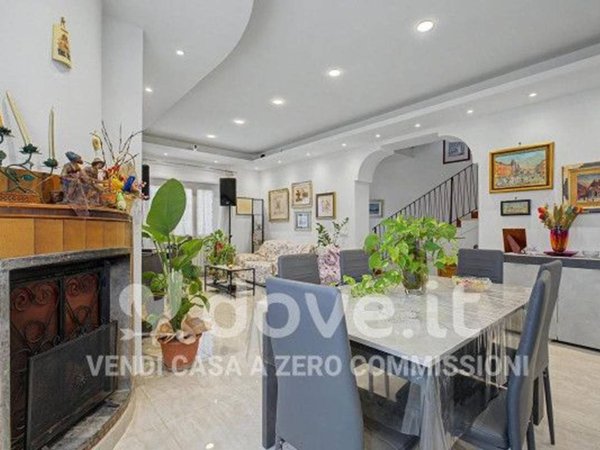 casa indipendente in vendita ad Anzio in zona Mare