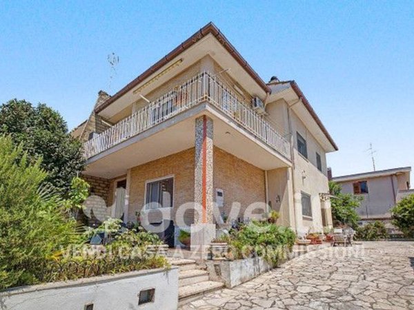 casa indipendente in vendita ad Anzio in zona Mare
