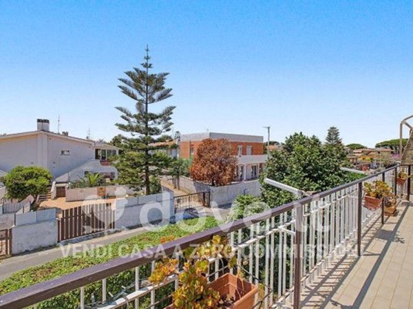 casa indipendente in vendita ad Anzio in zona Mare