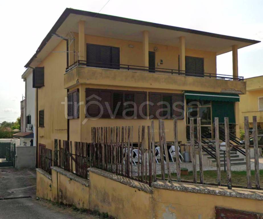 casa indipendente in vendita ad Anzio in zona Stazione