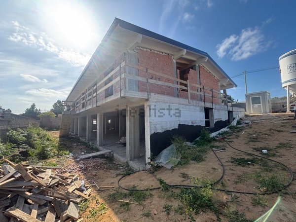 casa indipendente in vendita ad Anzio in zona Villa Claudia