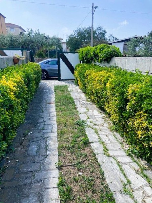 casa indipendente in vendita ad Anzio