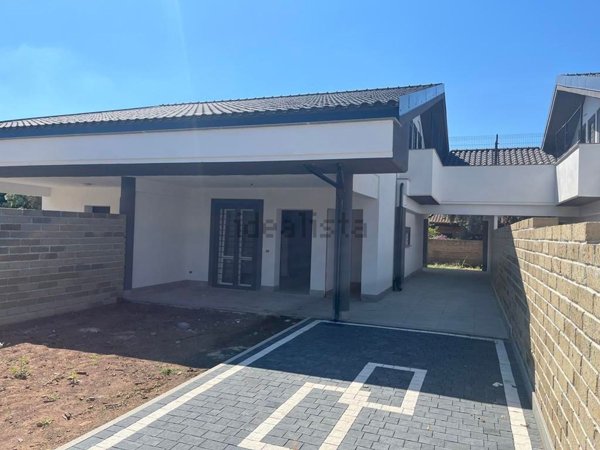casa indipendente in vendita ad Anzio