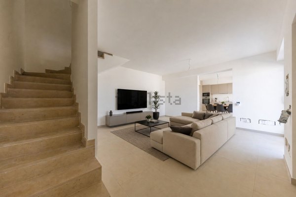casa indipendente in vendita ad Anzio