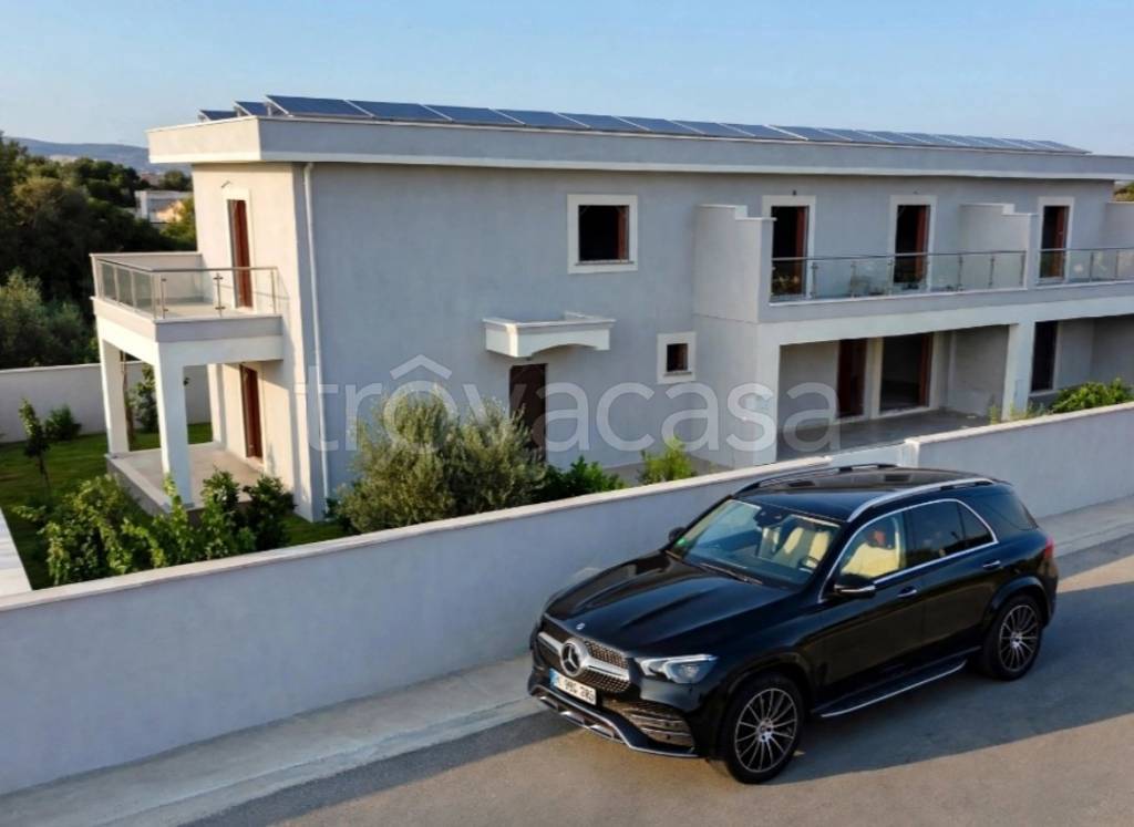casa indipendente in vendita ad Anzio