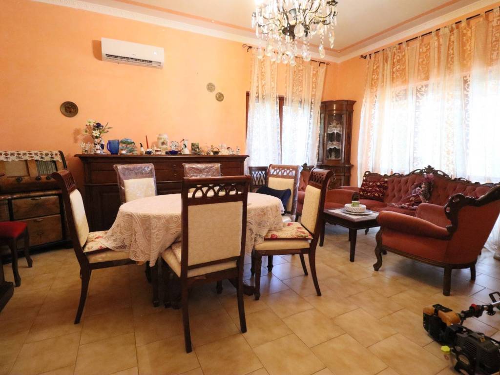 casa indipendente in vendita ad Anzio
