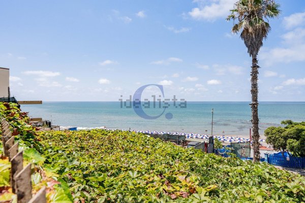 appartamento in vendita ad Anzio in zona Mare