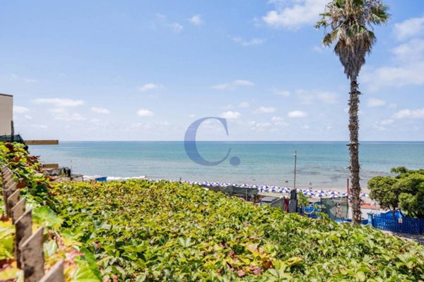 appartamento in vendita ad Anzio in zona Mare