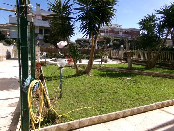 appartamento in vendita ad Anzio in zona Mare