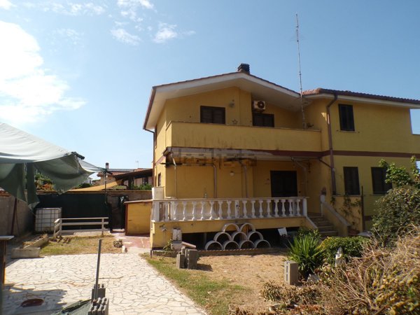 casa indipendente in vendita ad Anzio in zona Lido delle Sirene